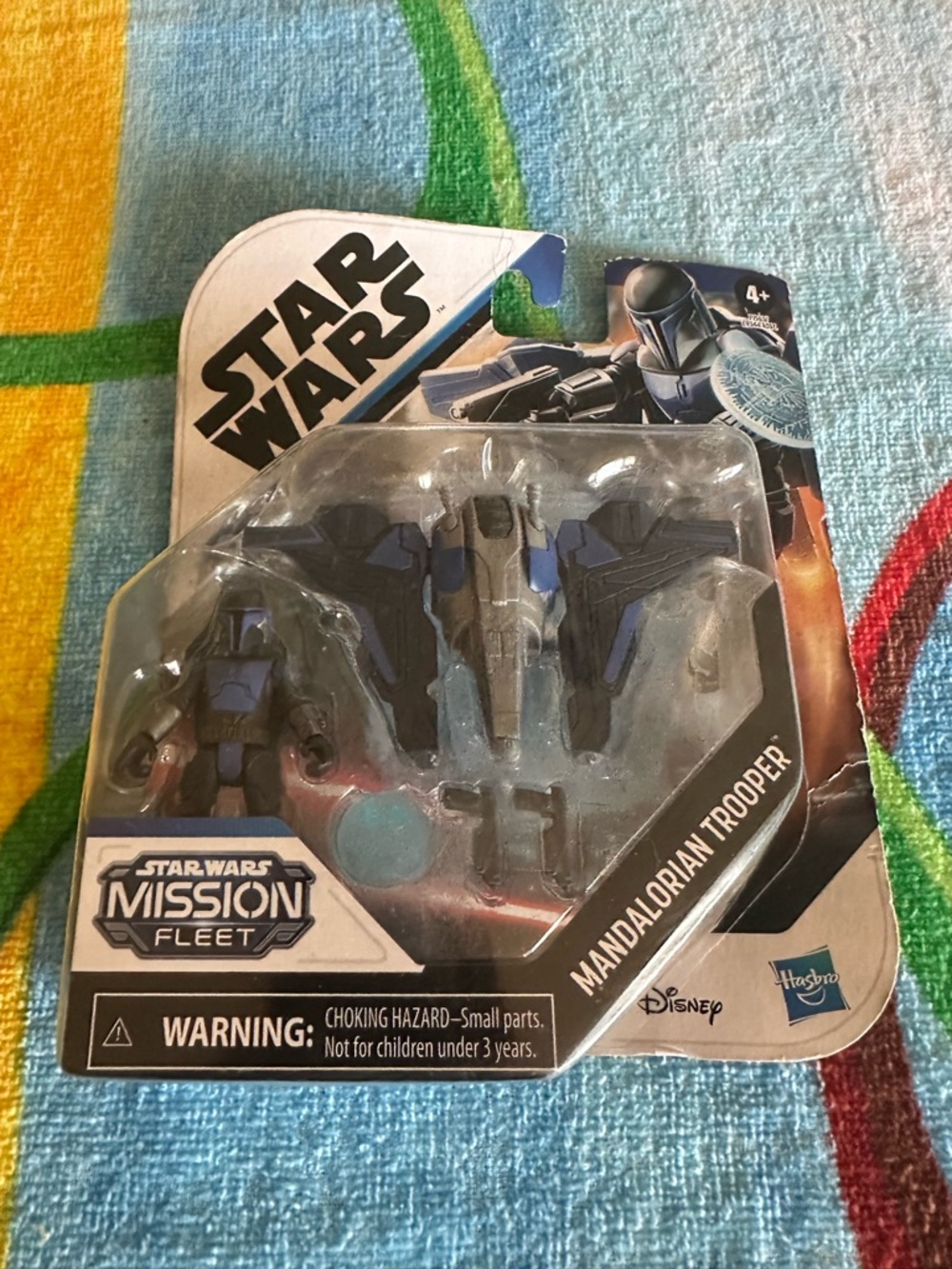 Star Wars Mission Fleet: Mandalorian Trooper w/ Jetpack Miniature Action Figure